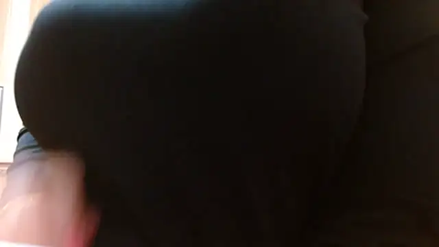 onebigdeepkiss online show from April 9, 2026, 9:31 pm