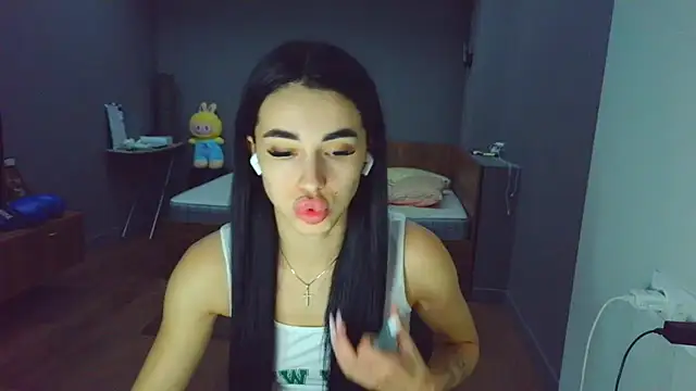 Snapshot of natali_elfie chatting on July 18, 2026, 6:12 pm natali elfie online show from July 18, 2026, 6:12 pm