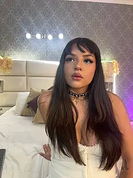 HailyEllis online show from July 6, 2026, 11:40 am