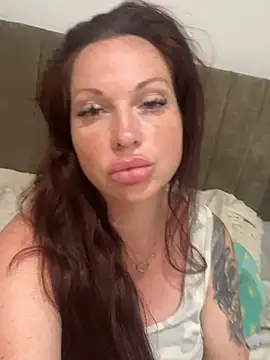 Snapshot of BustyBunny40 chatting on July 1, 2026, 12:51 pm BustyBunny40 online show from July 1, 2026, 12:51 pm