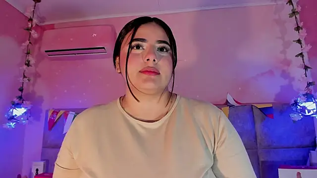 Emiily Grace online show from July 5, 2026, 11:39 am