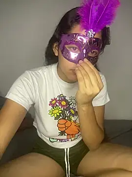 Mandy luci online show from July 4, 2026, 9:54 pm