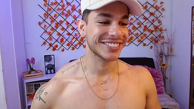  Juan023  online show from July 8, 2026, 2:27 am