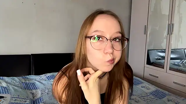 Snapshot of Maxine_X chatting on July 11, 2026, 7:44 am Maxine X online show from July 11, 2026, 7:44 am