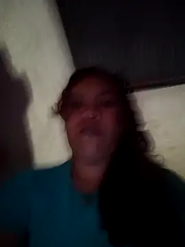 Snapshot of PetterRoxxy chatting on July 14, 2026, 2:05 am PetterRoxxy online show from July 14, 2026, 2:05 am