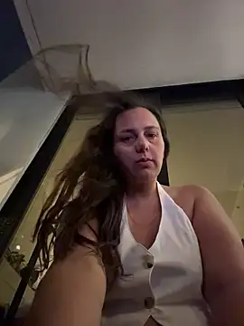 bellag825 online show from July 14, 2026, 3:55 am