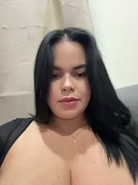 Snapshot of AliceStarshine chatting on June 18, 2026, 1:50 am AliceStarshine online show from June 18, 2026, 1:50 am