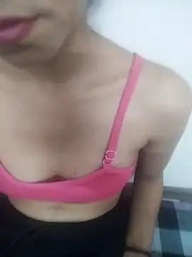 Snapshot of avnit_kaur_ chatting on July 5, 2026, 5:31 pm avnit kaur online show from July 5, 2026, 5:31 pm