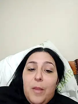 Snapshot of valeria1883 chatting on July 7, 2026, 4:04 am valeria1883 online show from July 7, 2026, 4:04 am