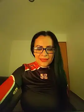 Laradelice online show from July 5, 2026, 7:04 am
