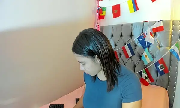 Snapshot of Kataleya_Monet_ chatting on July 13, 2026, 12:08 pm Kataleya Monet online show from July 13, 2026, 12:08 pm