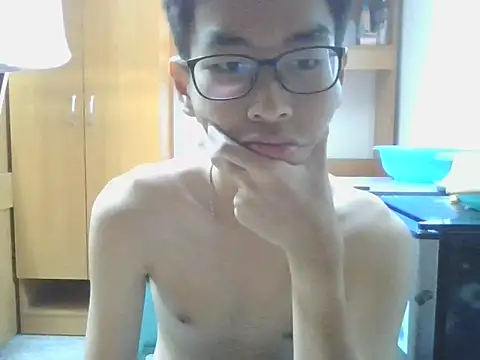 Snapshot of Startopb chatting on July 7, 2026, 6:38 am Startopb online show from July 7, 2026, 6:38 am