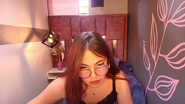Maddy  Carter  online show from July 15, 2026, 9:31 pm