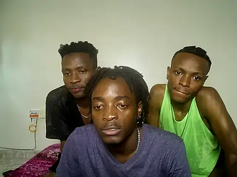 Snapshot of threemanias chatting on July 20, 2026, 1:13 pm threemanias online show from July 20, 2026, 1:13 pm