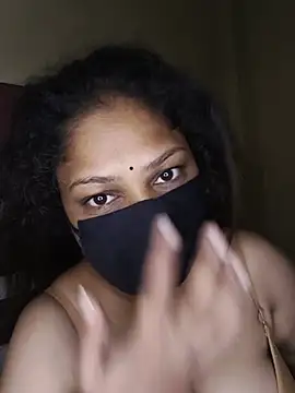 Snapshot of Priya_Jii chatting on July 10, 2026, 1:43 am Priya Jii online show from July 10, 2026, 1:43 am