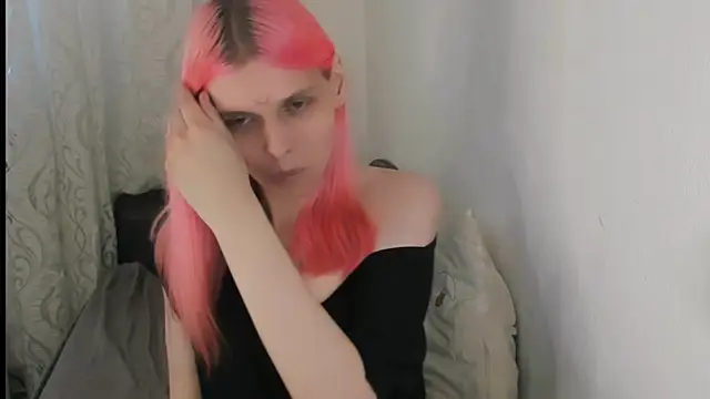 LunaPink69 online show from July 12, 2026, 4:20 pm