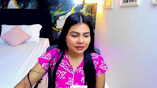 Snapshot of SofiaaReed chatting on July 16, 2026, 11:27 am SofiaaReed online show from July 16, 2026, 11:27 am