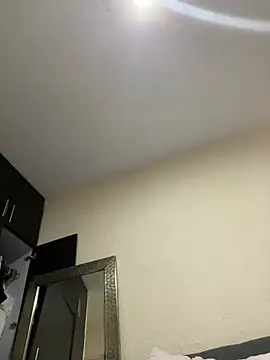 oliviakatt online show from August 9, 2026, 12:56 am