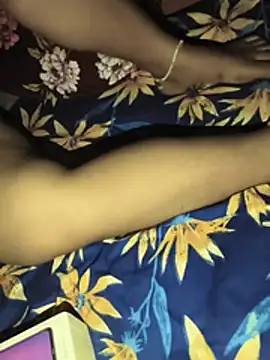 Snapshot of priya_bhabi_sex chatting on July 12, 2026, 8:49 am priya bhabi sex online show from July 12, 2026, 8:49 am