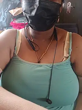 Snapshot of curvy_shilpha chatting on July 10, 2026, 6:50 am curvy shilpha online show from July 10, 2026, 6:50 am