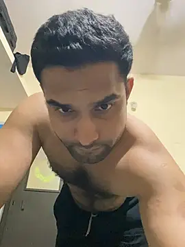 Snapshot of wellitsme07 chatting on July 18, 2026, 9:35 am wellitsme07 online show from July 18, 2026, 9:35 am