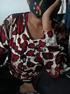 Snapshot of sanjuvermas chatting on July 9, 2026, 11:03 am sanjuvermas online show from July 9, 2026, 11:03 am