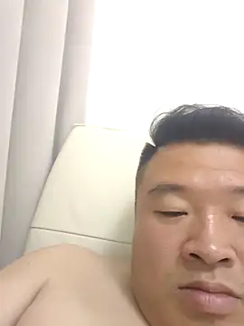 xiaowu2323 online show from July 9, 2026, 6:12 pm
