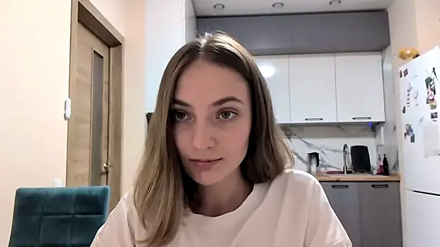 SherrilSosa online show from July 10, 2026, 7:38 pm