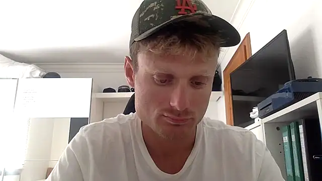 Snapshot of Nakedendurance1994 chatting on July 11, 2026, 7:55 am Nakedendurance1994 online show from July 11, 2026, 7:55 am