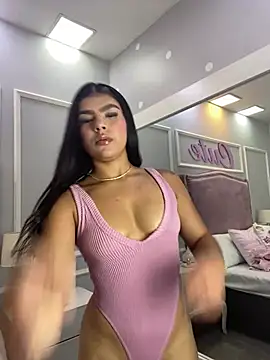 LesVega online show from July 14, 2026, 7:41 pm