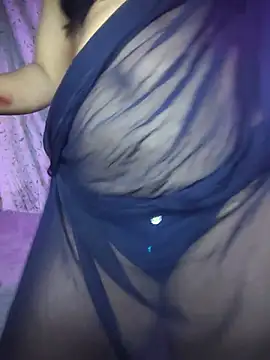 sexyqueen 1 online show from July 23, 2026, 5:55 pm