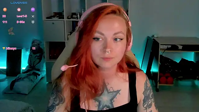 Snapshot of Annie__Bloom chatting on July 29, 2026, 3:54 pm Annie Bloom online show from July 29, 2026, 3:54 pm