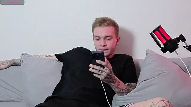 Snapshot of jxxxsti0n chatting on July 23, 2026, 5:55 pm jxxxsti0n online show from July 23, 2026, 5:55 pm