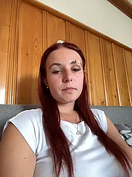 Nina-Sophie online show from July 23, 2026, 4:05 pm