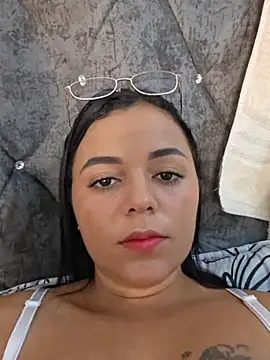 Snapshot of kiara-02 chatting on July 25, 2026, 4:15 pm kiara-02 online show from July 25, 2026, 4:15 pm