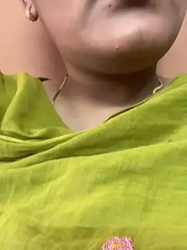 Snapshot of sanvi_88 chatting on July 26, 2026, 10:44 am sanvi 88 online show from July 26, 2026, 10:44 am