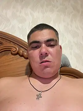 Snapshot of YaroLive chatting on July 20, 2026, 6:21 pm YaroLive online show from July 20, 2026, 6:21 pm