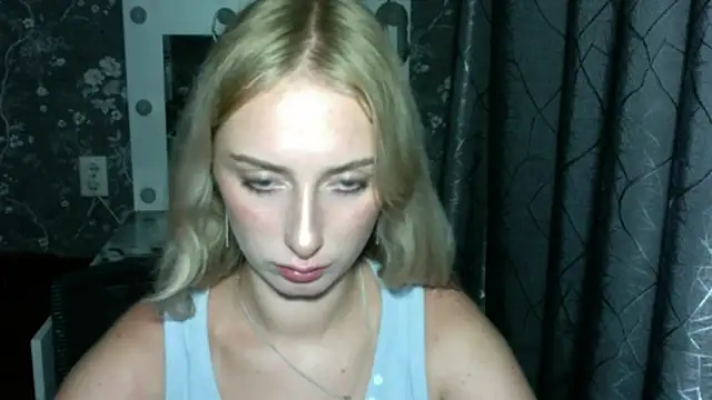 ellisweets online show from August 6, 2026, 8:22 pm
