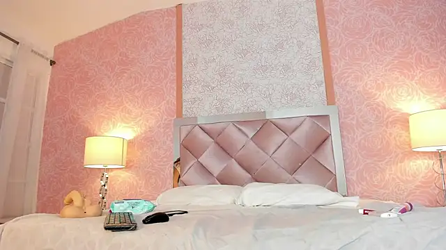 Jenna1  online show from March 14, 2026, 12:43 pm