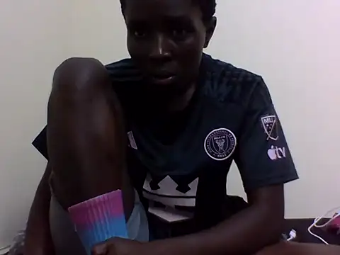 Snapshot of Curvy_Eddy chatting on July 19, 2026, 8:23 pm Curvy Eddy online show from July 19, 2026, 8:23 pm
