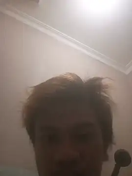 Snapshot of ernes55 chatting on July 20, 2026, 2:41 pm ernes55 online show from July 20, 2026, 2:41 pm