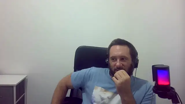 Snapshot of dadted chatting on July 21, 2026, 5:21 am dadted online show from July 21, 2026, 5:21 am