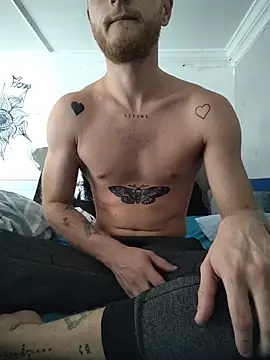 Snapshot of DaniTheDivine chatting on July 24, 2026, 11:08 am DaniTheDivine online show from July 24, 2026, 11:08 am