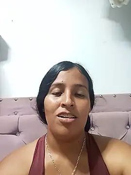 Snapshot of Hurtad_12 chatting on July 31, 2026, 1:05 am Hurtad 12 online show from July 31, 2026, 1:05 am