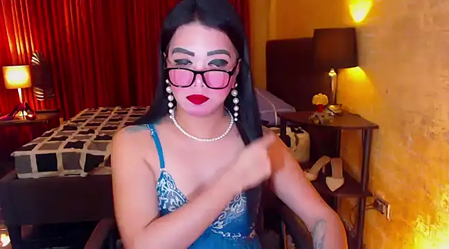 Snapshot of BigCockJewel chatting on January 29, 2025, 8:29 am BigCockJewel online show from January 29, 2025, 8:29 am