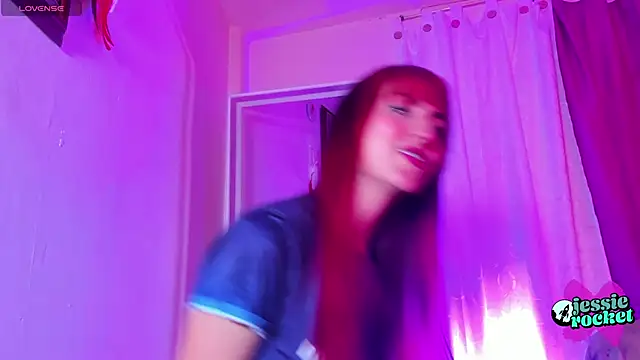 jessierocketx online show from October 12, 2025, 10:42 pm