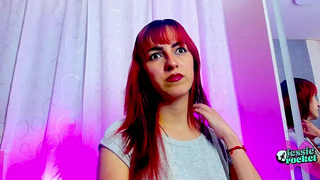 jessierocketx online show from April 23, 2026, 8:55 pm