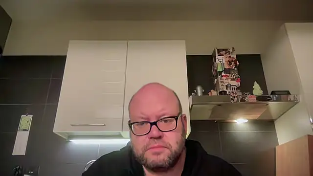 theitalianbear online show from March 9, 2026, 2:15 am