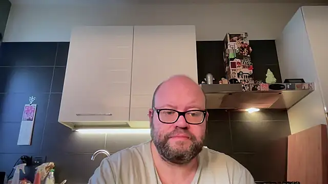 theitalianbear online show from April 21, 2026, 5:03 am