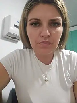 Bianca Ella online show from July 31, 2026, 7:02 pm